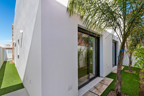 Medium property photo - Avenida la Venta 132, 03190 Pilar de la Horadada